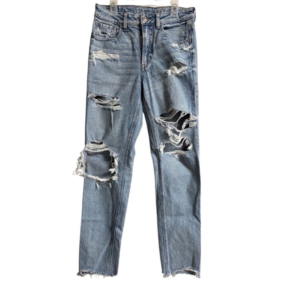American Eagle Outfitters‎ Light Blue Distressed Jeans